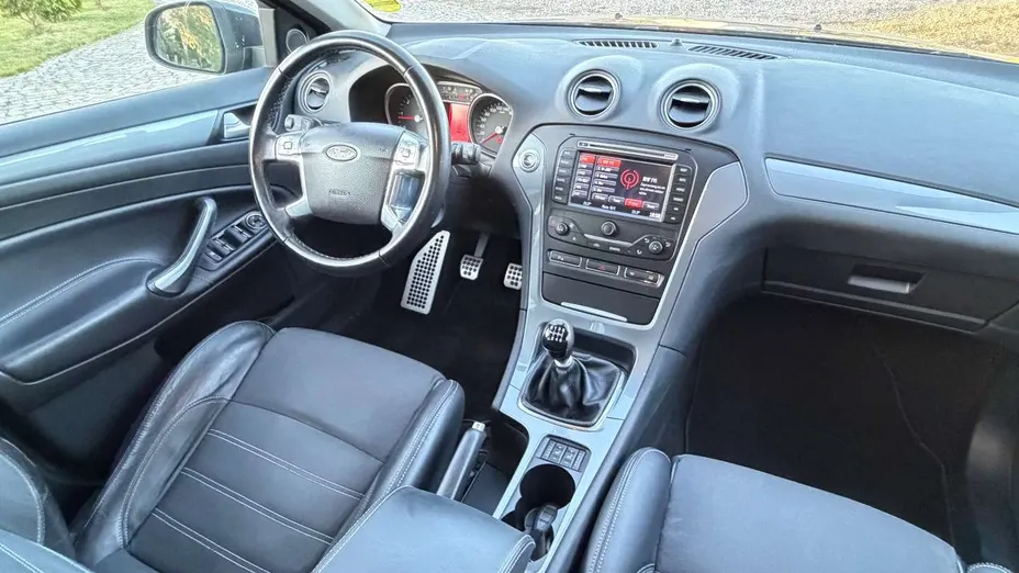 FORD Mondeo -