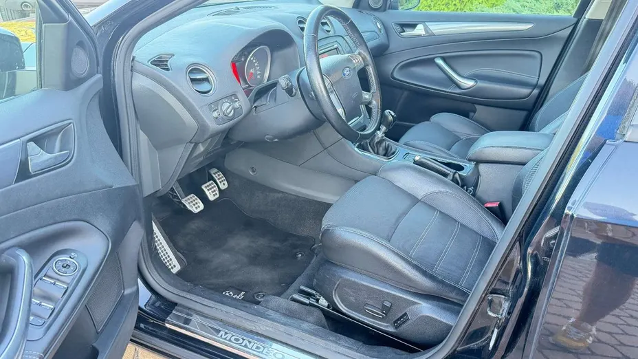 FORD Mondeo -