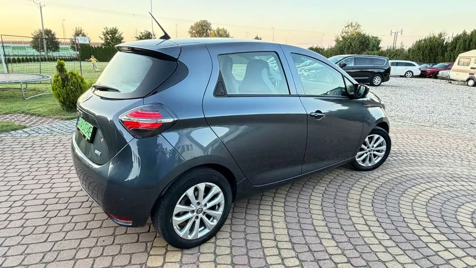RENAULT ZOE -