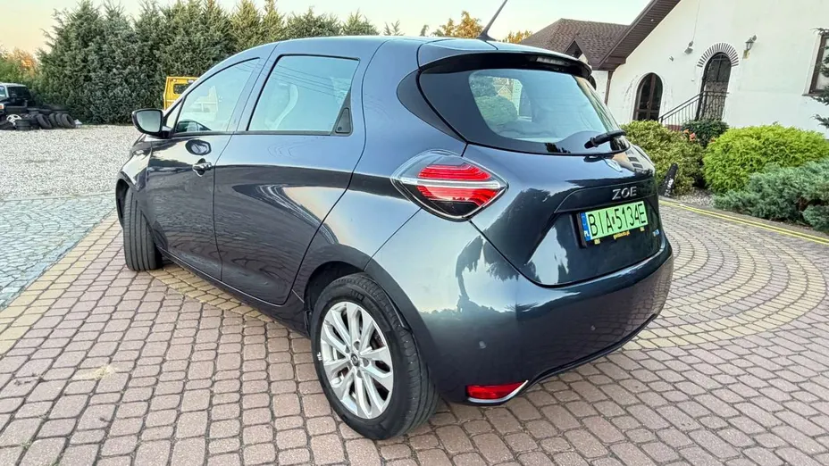 RENAULT ZOE -
