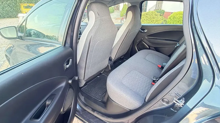 RENAULT ZOE -
