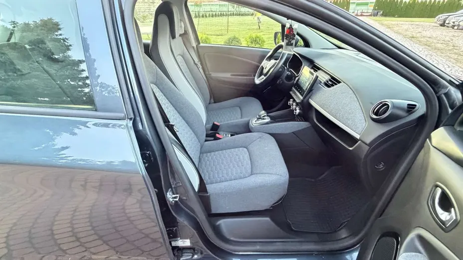 RENAULT ZOE -