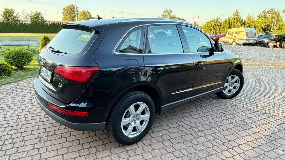 AUDI Q5 -
