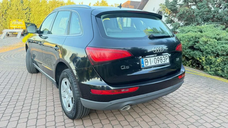 AUDI Q5 -