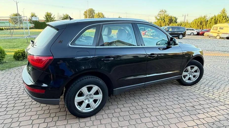 AUDI Q5 -