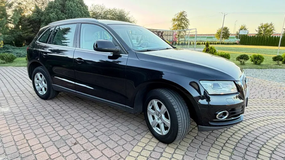 AUDI Q5 -