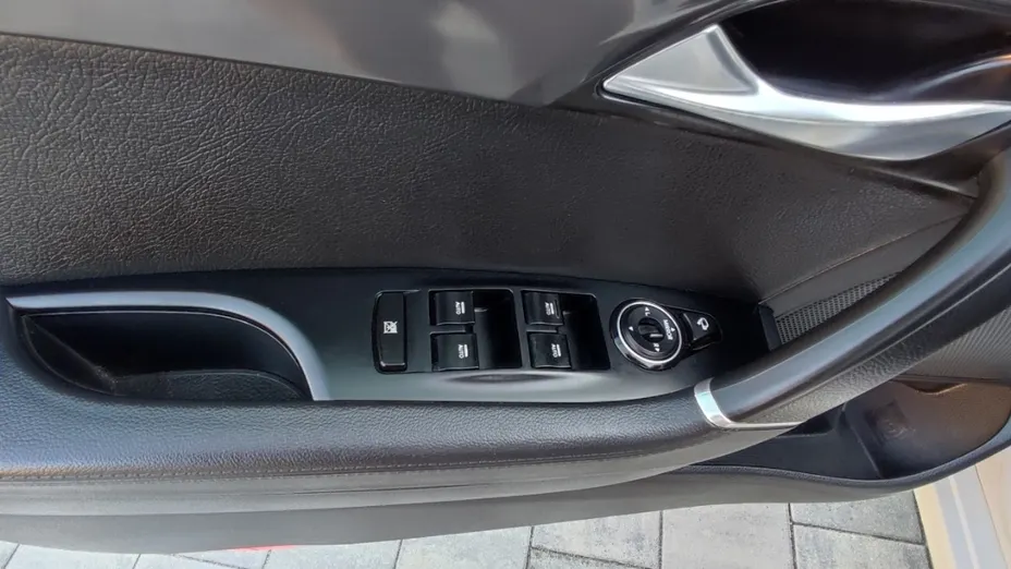 HYUNDAI i40 -