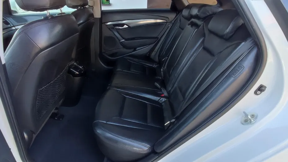HYUNDAI i40 -