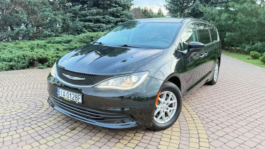 CHRYSLER Pacifica -
