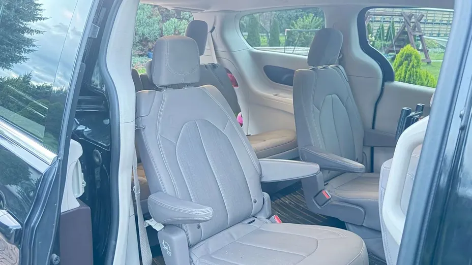 CHRYSLER Pacifica -