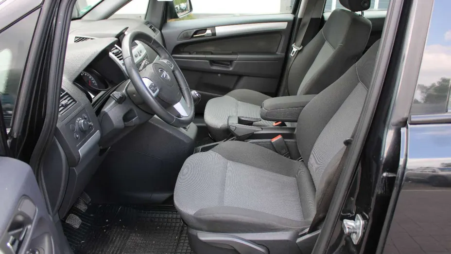 OPEL Zafira -