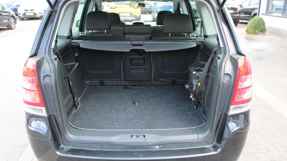OPEL Zafira -