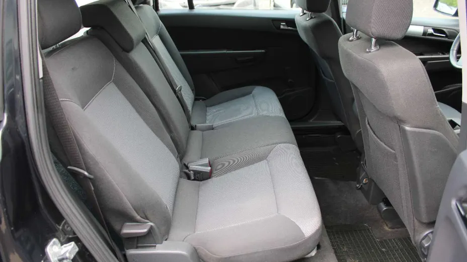 OPEL Zafira -