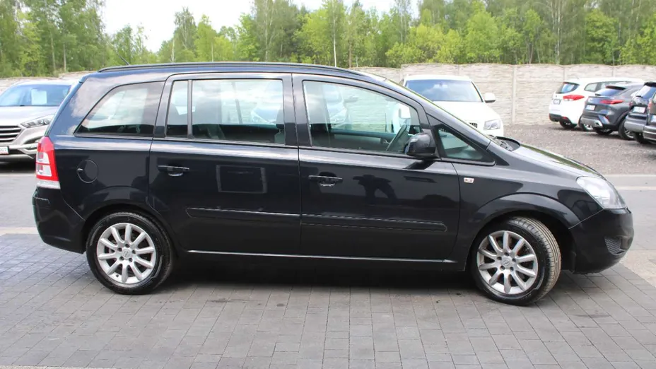OPEL Zafira -