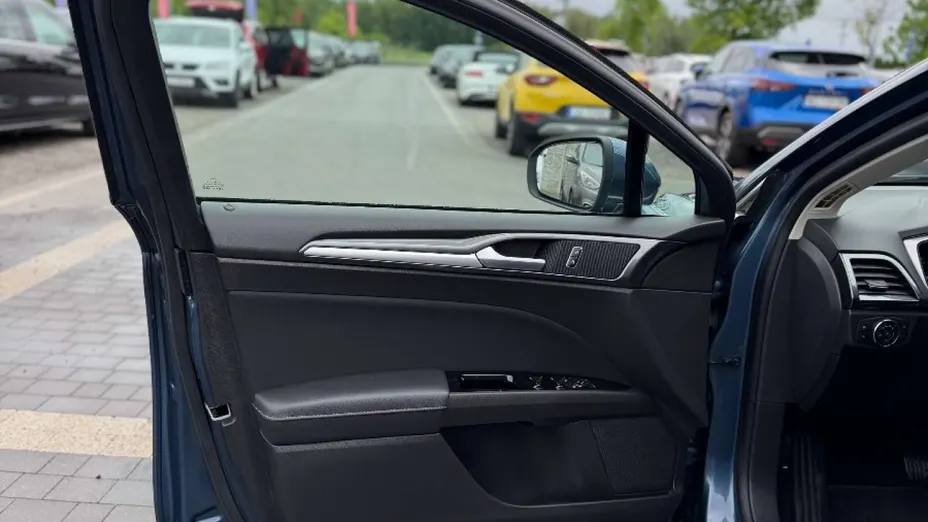 FORD Mondeo -