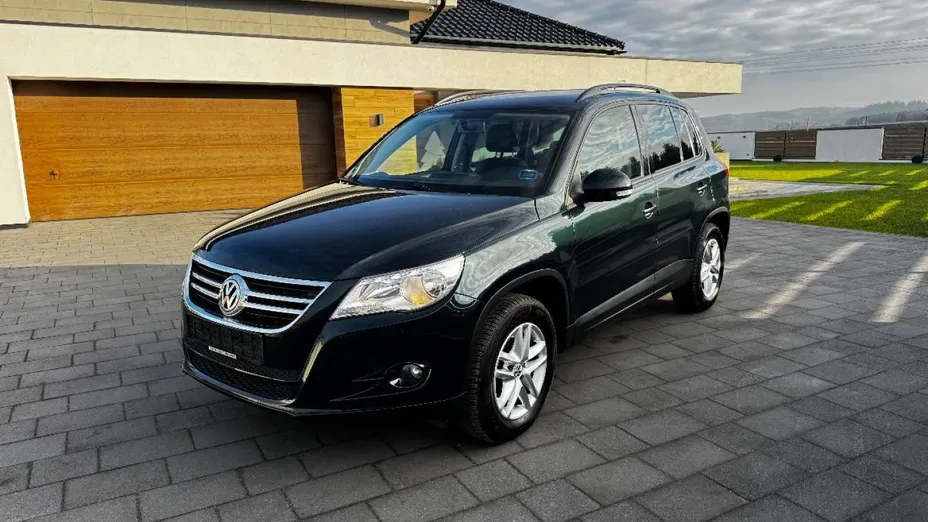 VOLKSWAGEN Tiguan -