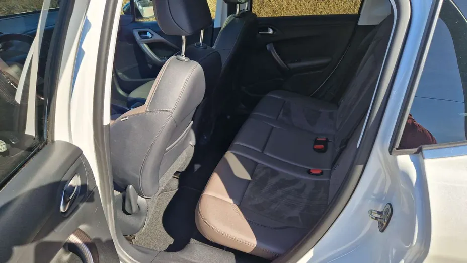 PEUGEOT 2008 -