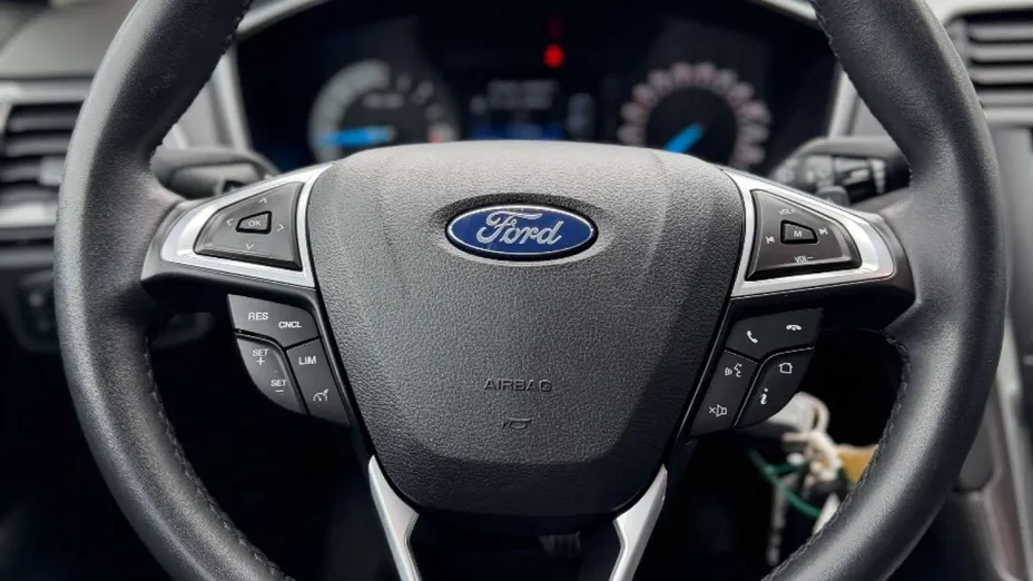 FORD Mondeo -