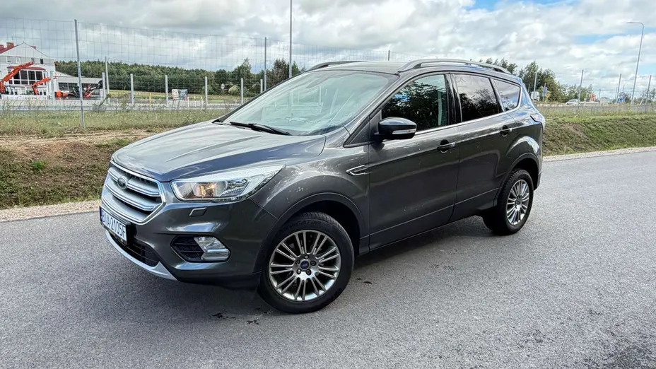 FORD Kuga -