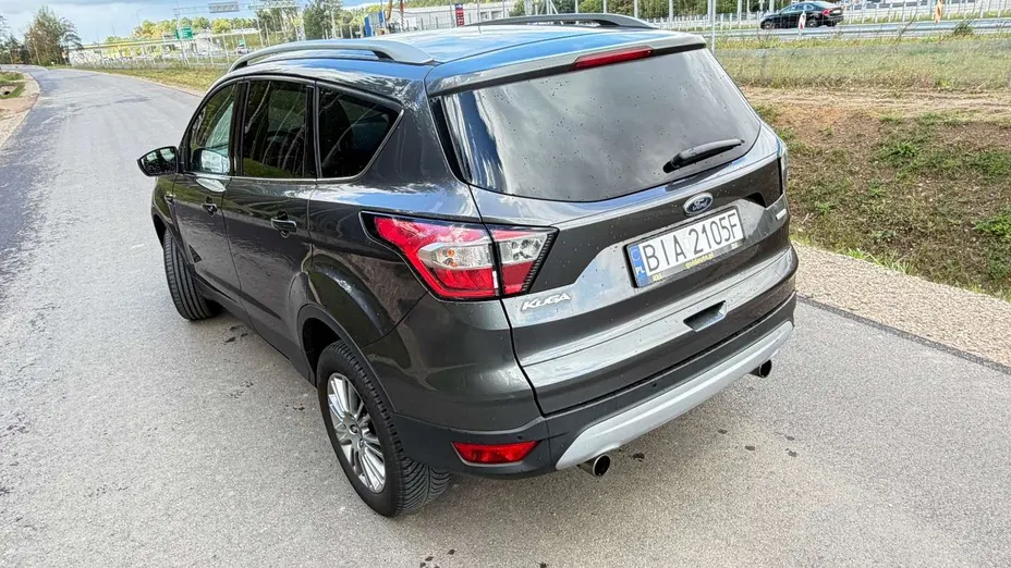 FORD Kuga -