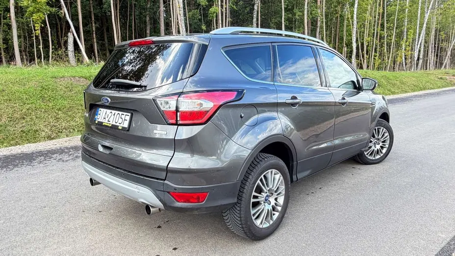 FORD Kuga -