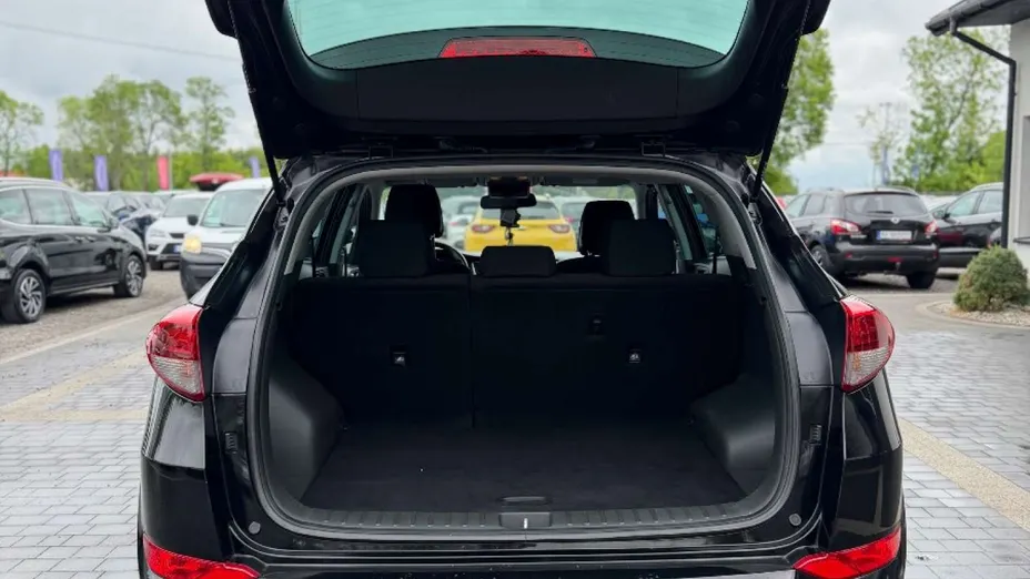 HYUNDAI Tucson -