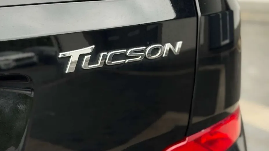 HYUNDAI Tucson -