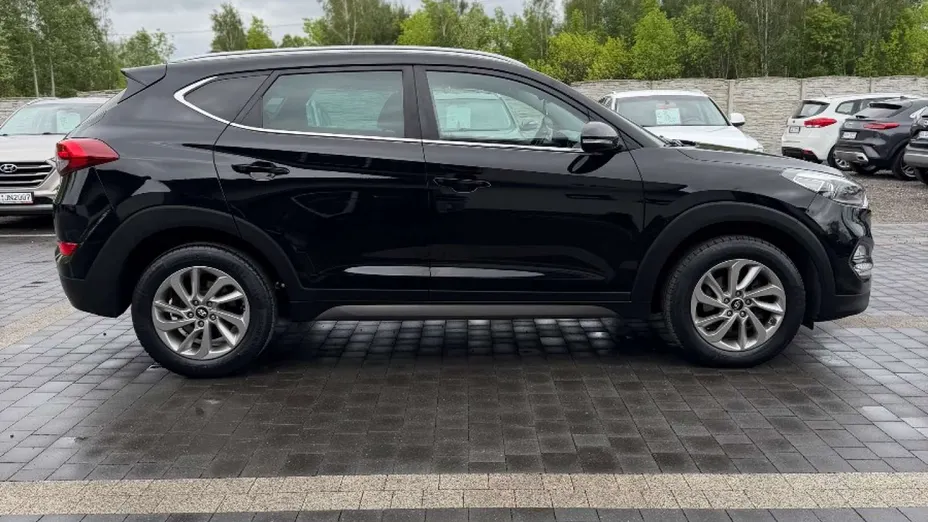 HYUNDAI Tucson -