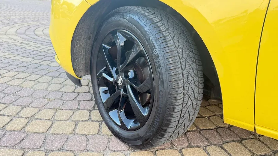 OPEL Corsa -