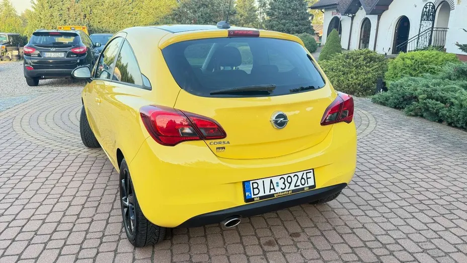 OPEL Corsa -