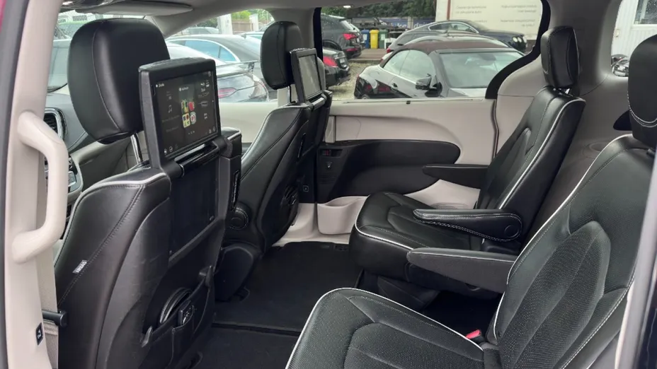 CHRYSLER Pacifica -