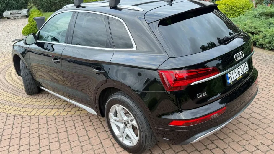AUDI Q5 -