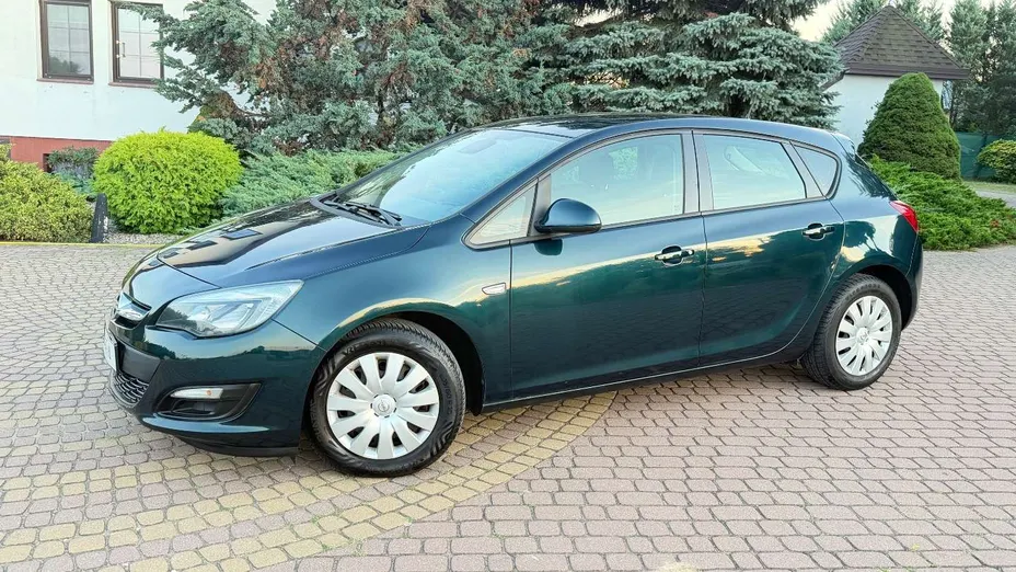 OPEL Astra -