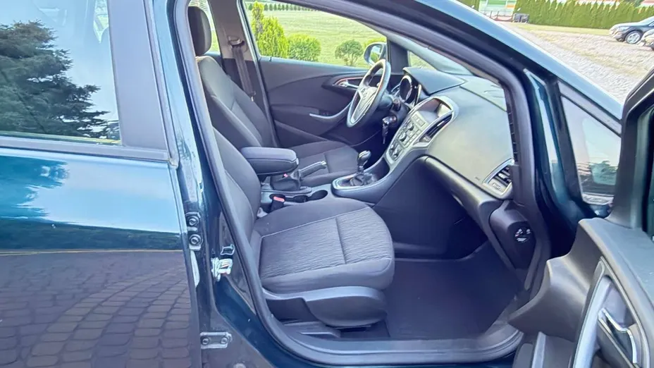 OPEL Astra -
