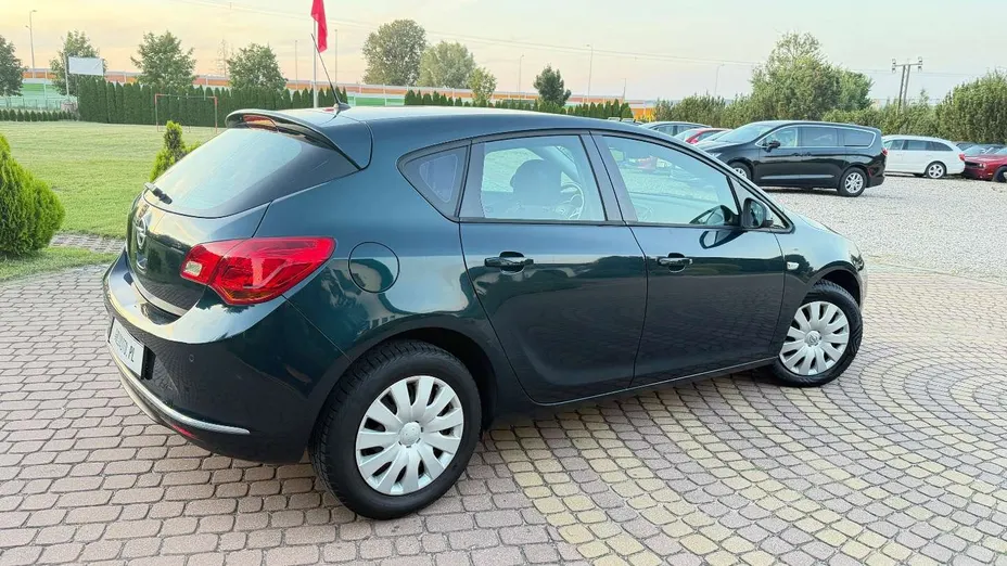 OPEL Astra -