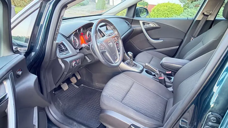 OPEL Astra -