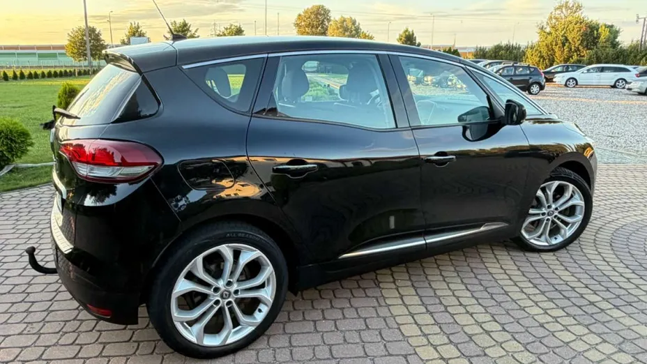 RENAULT Scenic -