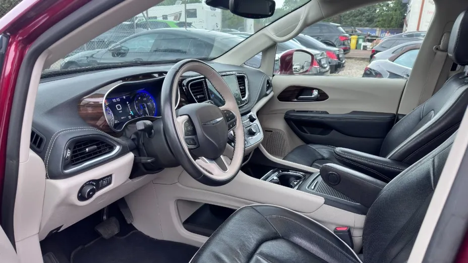 CHRYSLER Pacifica -