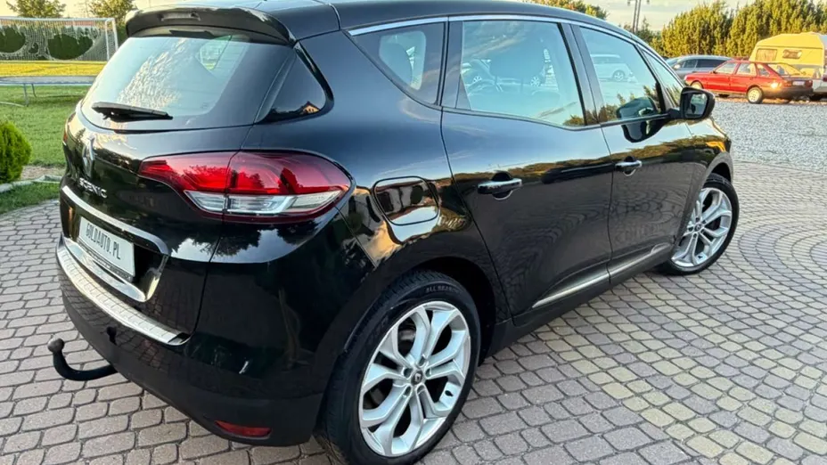 RENAULT Scenic -