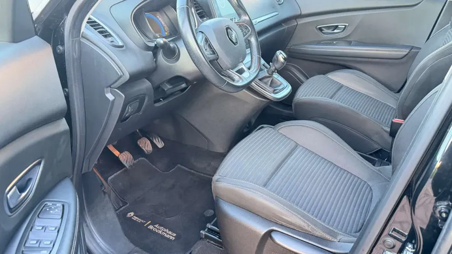 RENAULT Scenic -