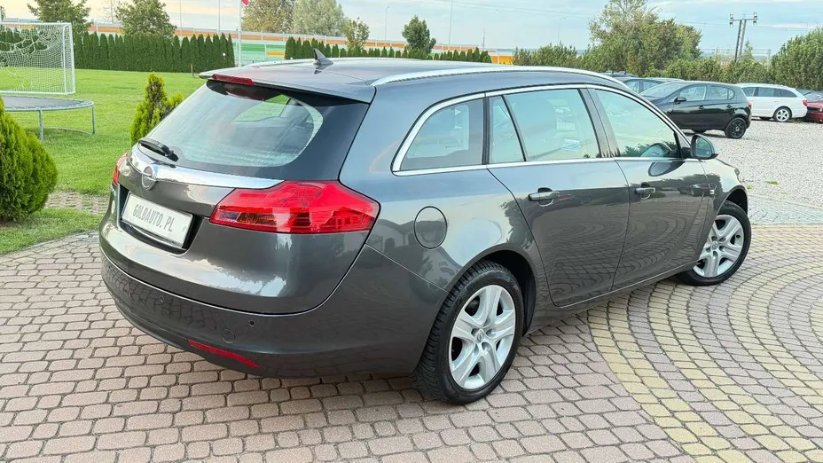 OPEL Insignia -