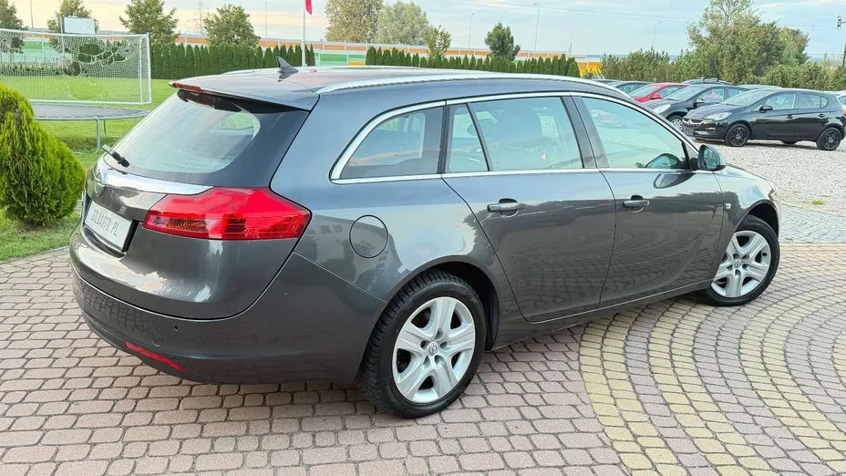 OPEL Insignia -