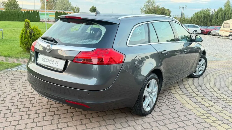 OPEL Insignia -