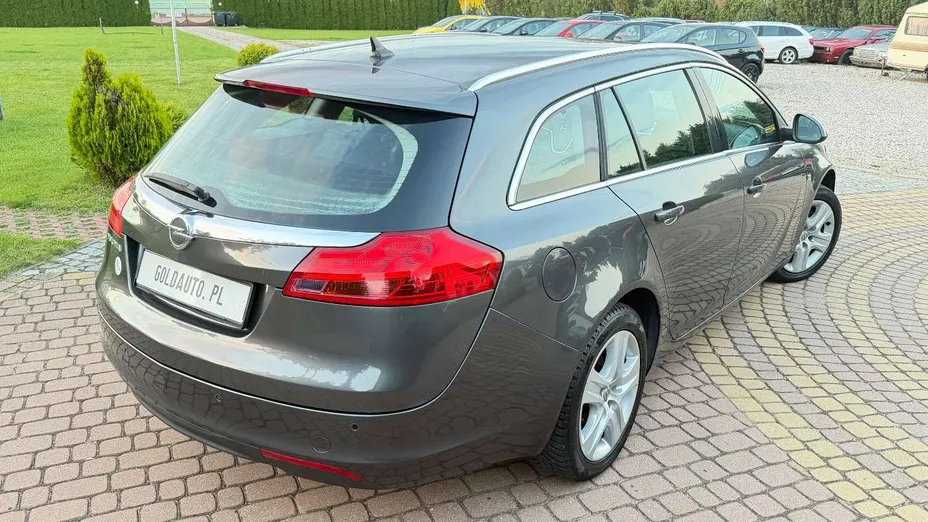 OPEL Insignia -