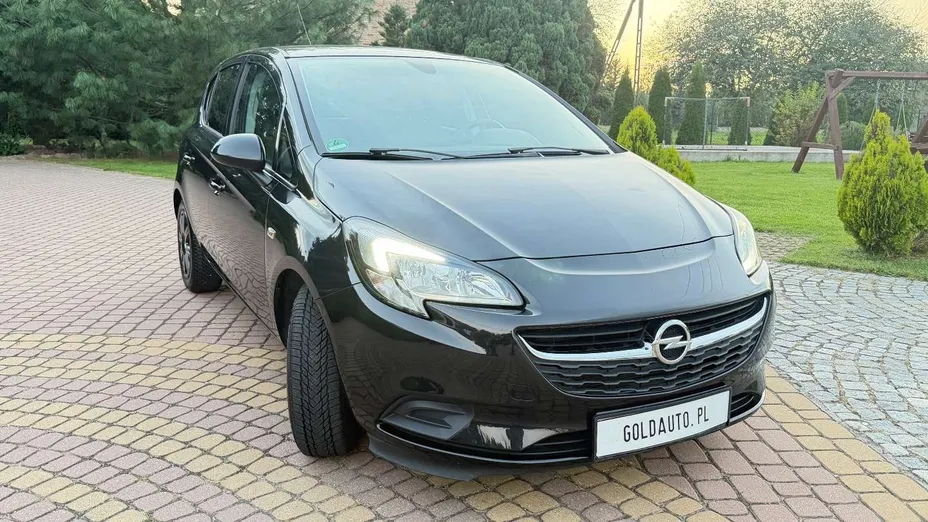 OPEL Corsa -