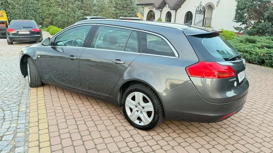 OPEL Insignia -