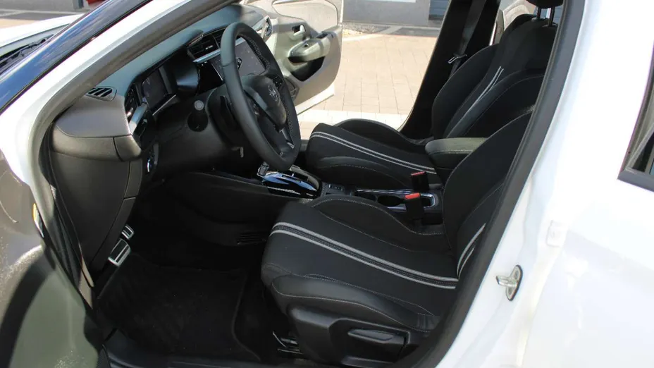 OPEL Corsa -
