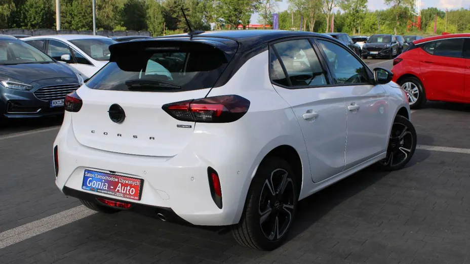 OPEL Corsa -
