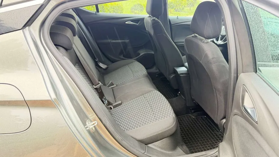 OPEL Astra -