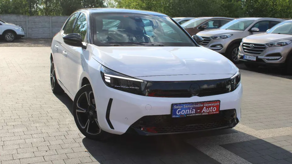 OPEL Corsa -